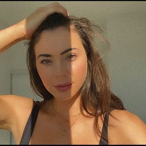 Meet your Posher, Alina